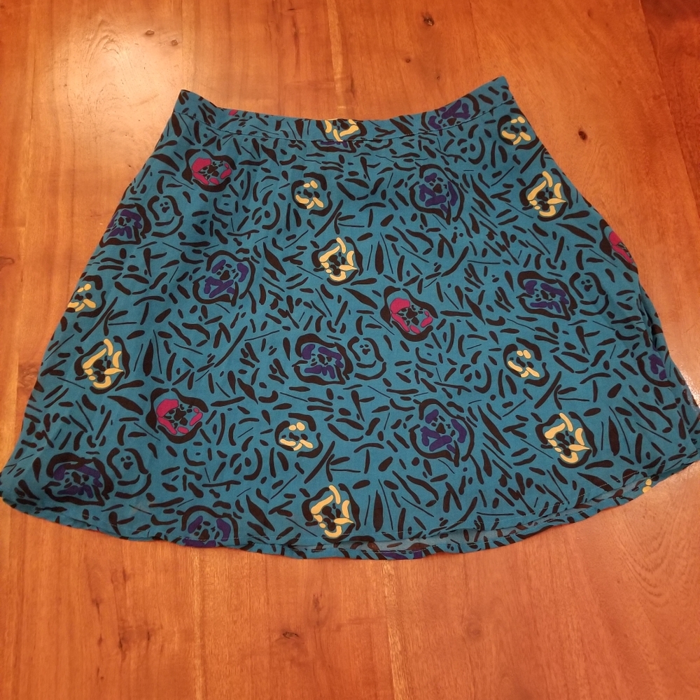 I Love H81 teal skirt with black flowers